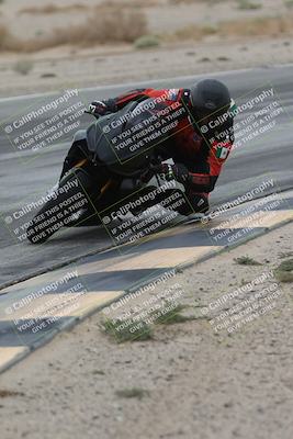 media/Sep-21-2025-Race Pace (Sun) [[98bf33ef95]]/Verified/5-Turn 15 Inside (930am)/